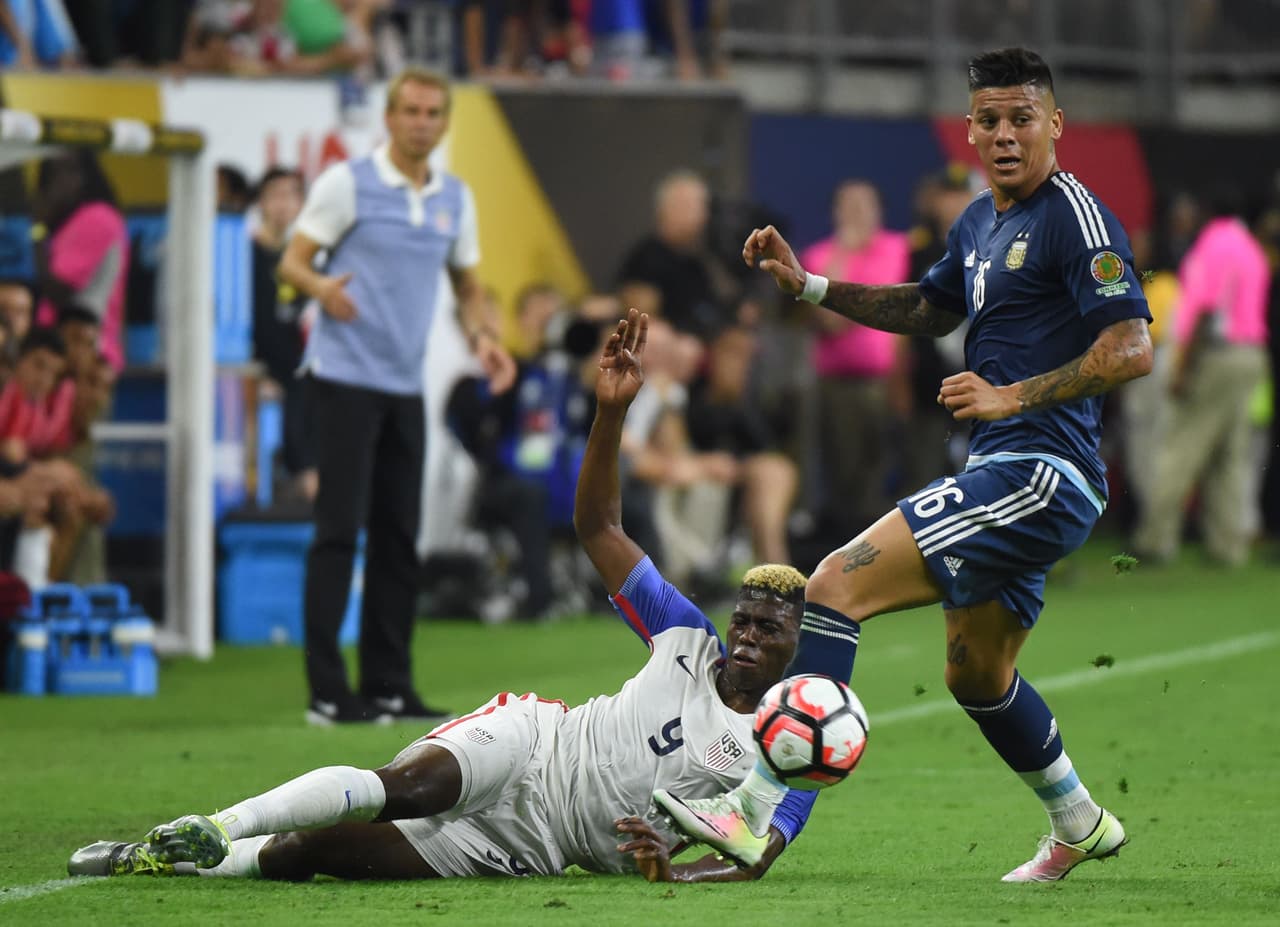 16. Marcos Rojo: A diferencia de otros partidos, el jugador del Manchester United no influyó en los goles de su equipo, defensivamente tuvo poco trabajo pero cumplió. Salió al minuto 84. Calificación (7)