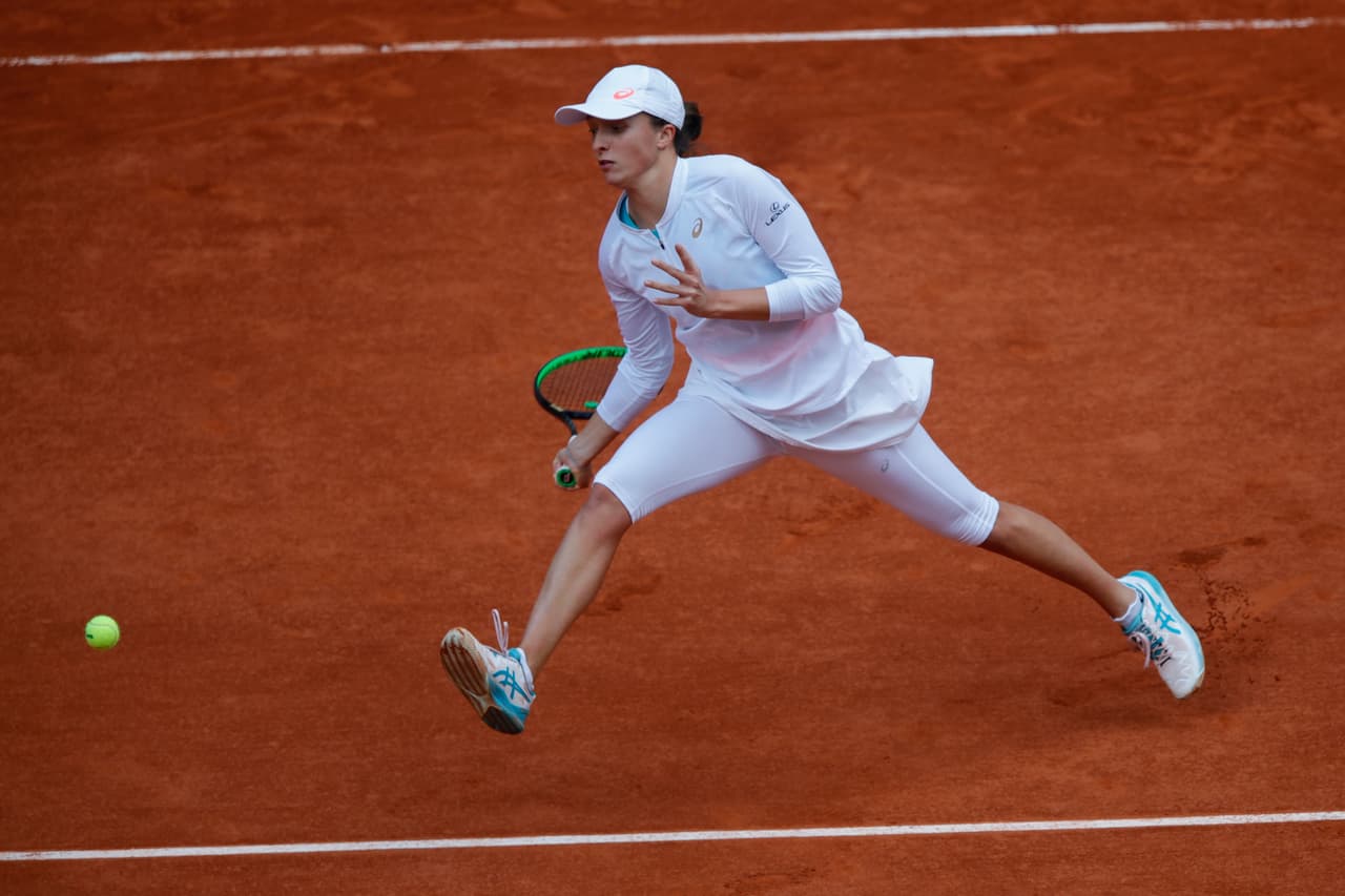 ¡Iga Swiatek conquista el Roland Garros 2020! | Venció a Sofia Kenin con parciales de 6-4 y 6-1 para convertirse en la primera polaca en ganar el Abierto de Francia.