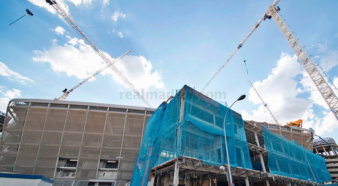 Las obras del Santiago Bernabéu continúan a marchas forzadas y ya se comienzan a completar estructuras importantes de la remodelación.