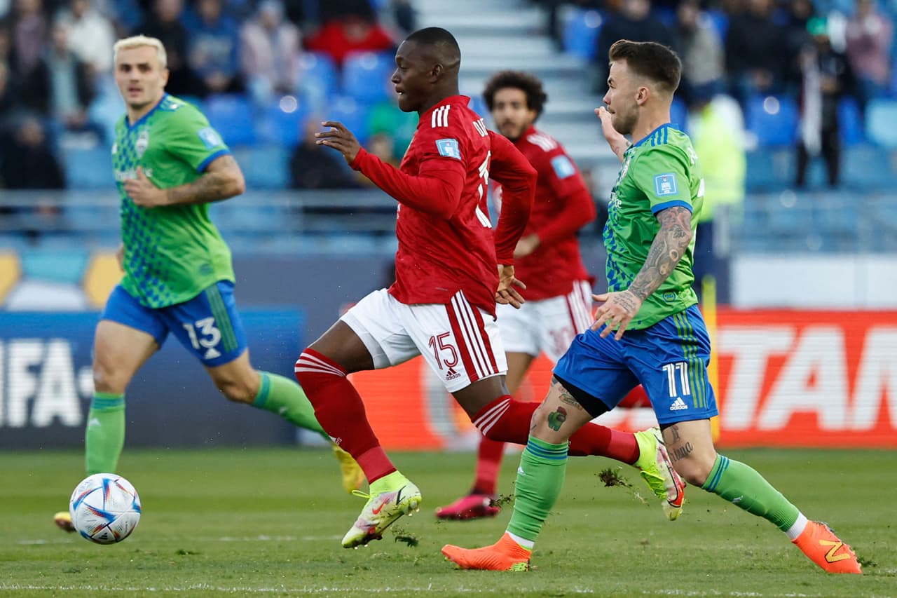 Un gol a dos minutos del final de Mohamed Afsha terminó por darle el triunfo al Al Ahly 0-1 ante Seattle Sounders; Al Ahly disputará la semifinal del Mundial de Clubes contra el Real Madrid el próximo miércoles.