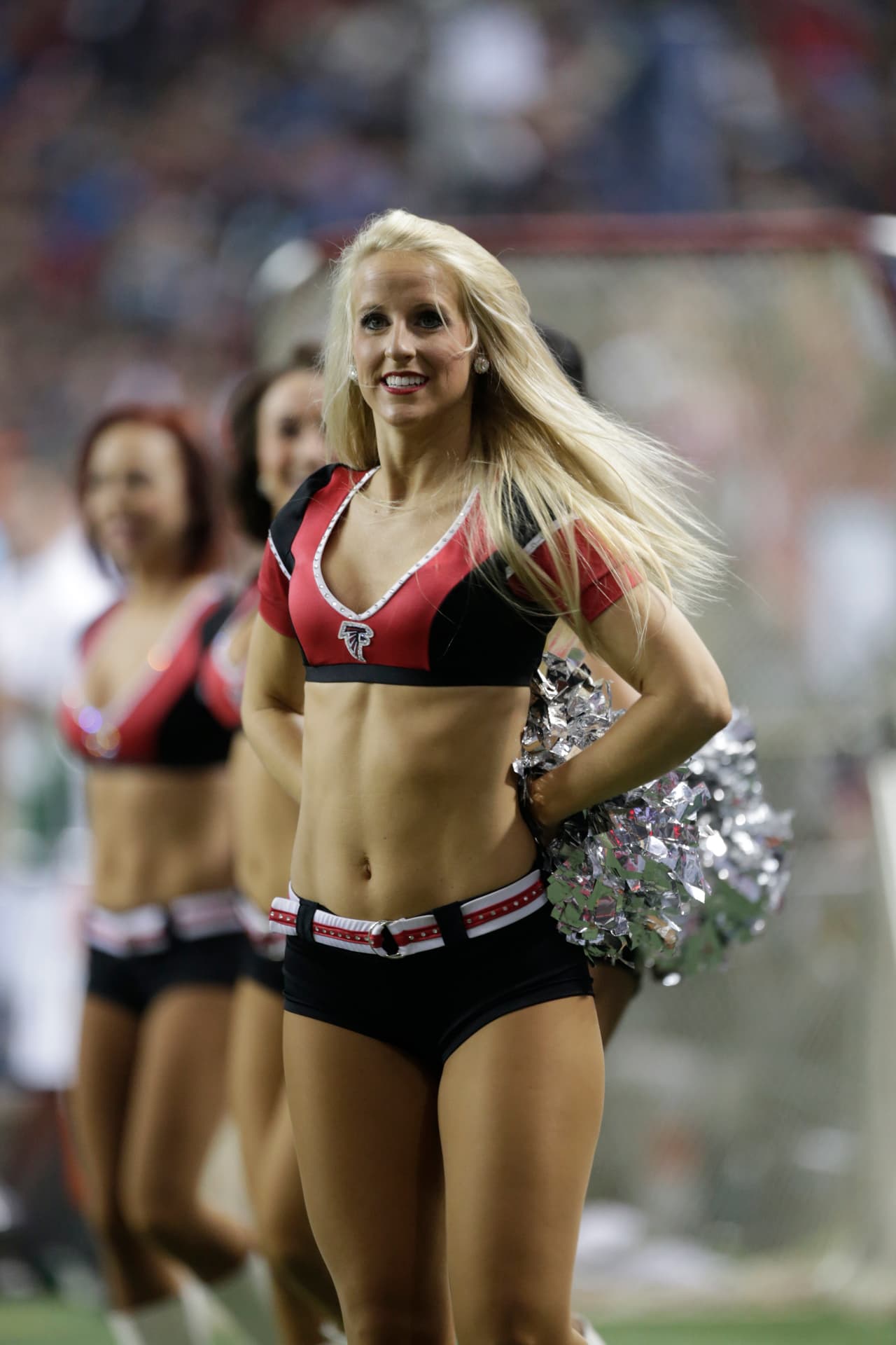 Esta linda rubia consiguió, tras cuatro años como porrista, ser la seleccionada de los Atlanta Falcons para ir al Pro Bowl 2016.