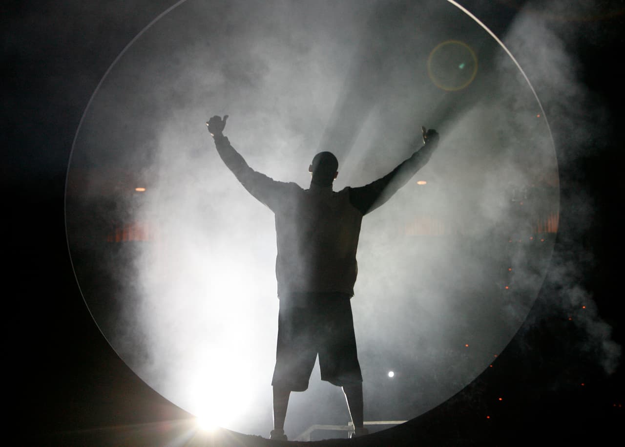 Cinco veces campeón de la NBA, dos veces MVP de las Finales, 11 veces en el quinteto ideal, cuarto anotador en la historia. Todo lo que nos dejó 'Black Mamba' en la duela.