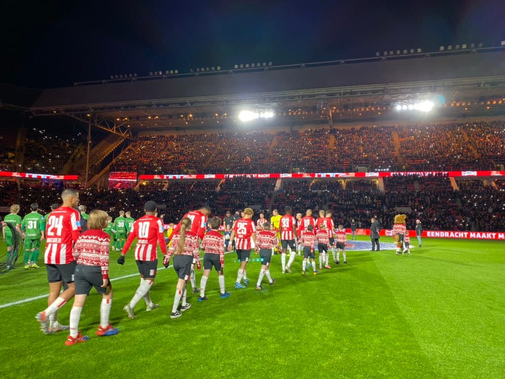 Con goles de Hemdrix, Itaharen, Vruma y Gakpo, el PSV se lleva fácilmente el partido ante el PEC Zwolle en casa. El 'Guti' no fue convocado por lesión en el tobillo.