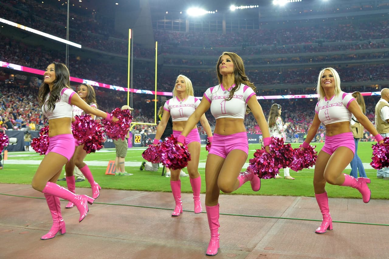Cuatro años como porrista de los Houston Texans. Esta hermosura hará sus maletas rumbo a Hawaii para el Pro Bowl 2016.