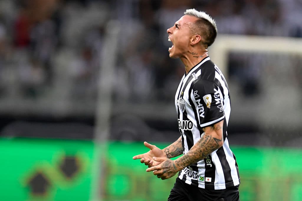 Tras un empate 0-0 en la ida Atlético Mineiro y Palmeiras repiten dosis, pero como el empate fue con 1-1 Palmeiras obtiene su pase a la final por el gol de visitante.