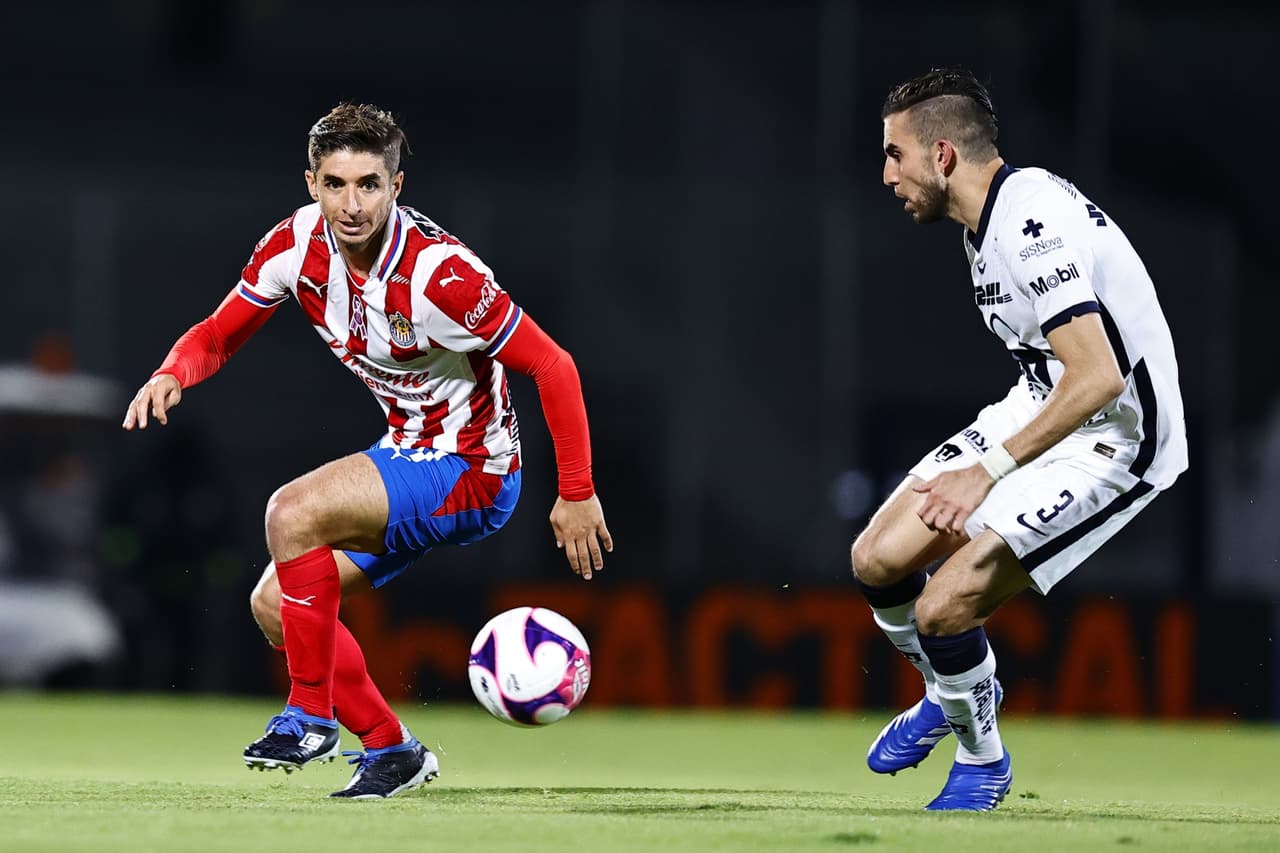 Pumas y Chivas reparten puntos en Ciudad Universitaria | Tras igualar a dos tantos, tapatíos y universitarios ya piensan en la fiesta grande de la Liga MX.