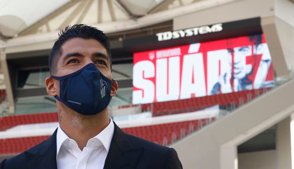 Así luce Luis Suárez los colores colchoneros | El ex blaugrana se une al selecto grupo de charrúas que han defendido los colores del Atlético de Madrid.