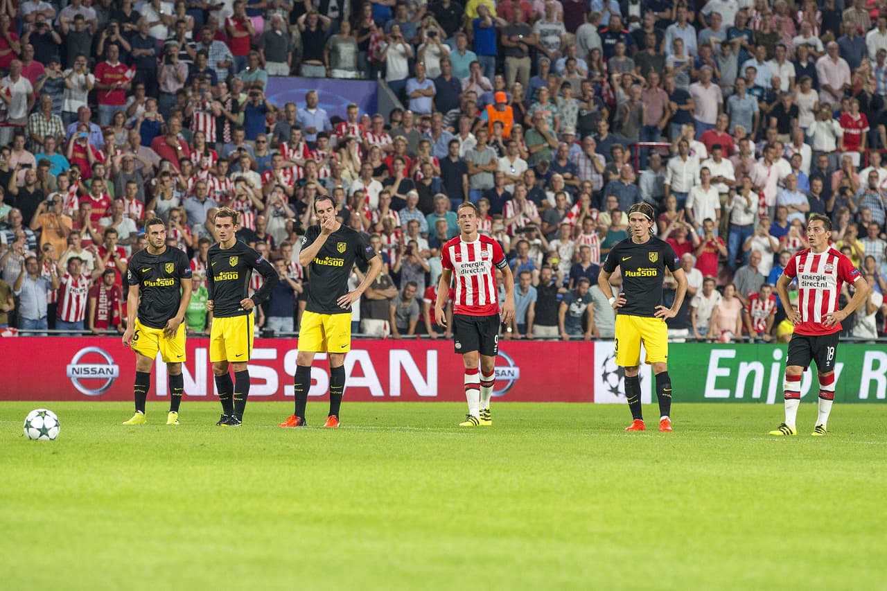En Octavos de Final de aquella Champions, el PSV casi elimina en penales al equipo de Diego Simeone.