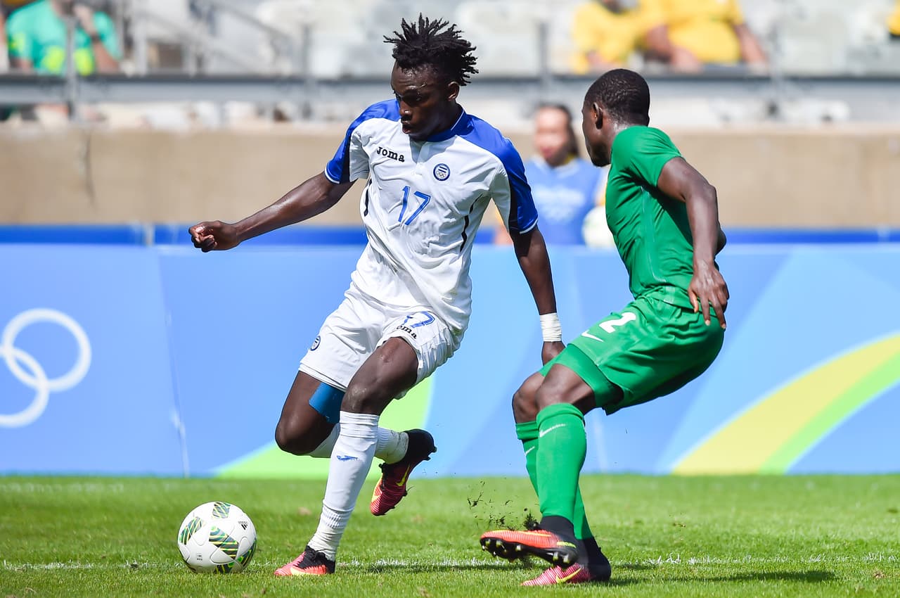 La curiosa conversación en el aeropuerto que ayudó a Houston Dynamo a fichar a Alberth Elis