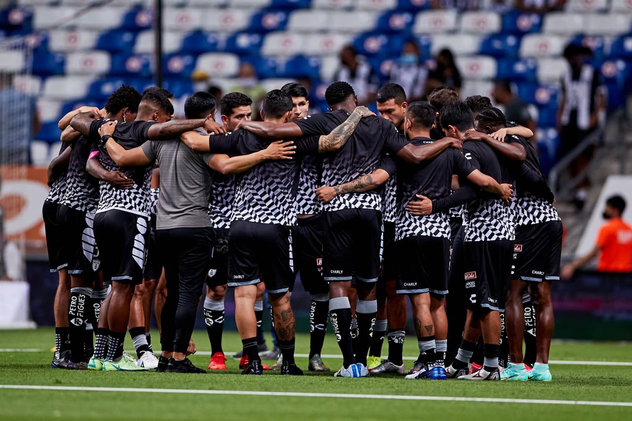 Dos derrotas consecutivas en el Grita México A21 obligaba a Pachuca a buscar el triunfo en un estadio complicado como el Estadio BBVA de Monterrey.