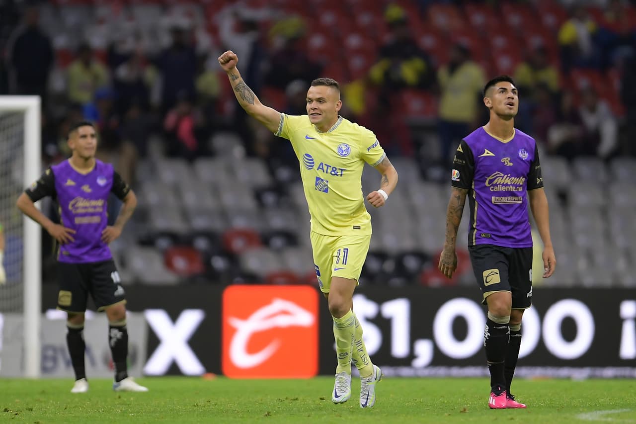 Cabecita abrió el marcador al 29'.