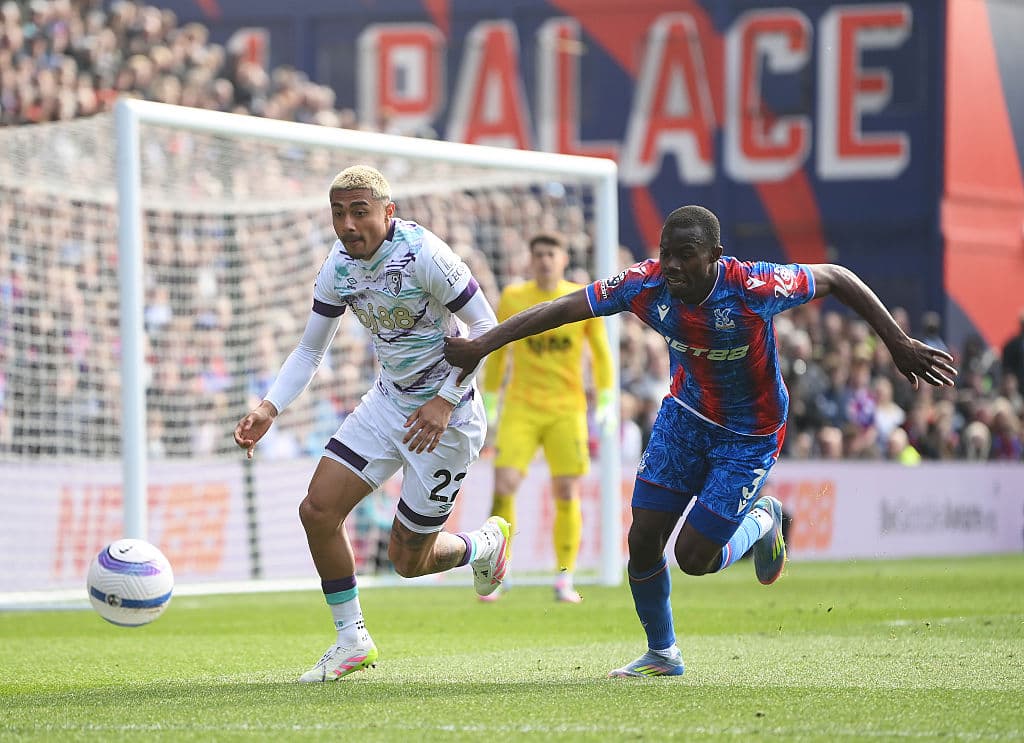 Julián Araujo, tras cinco meses fuera, vuelve a jugar con el Bournemouth