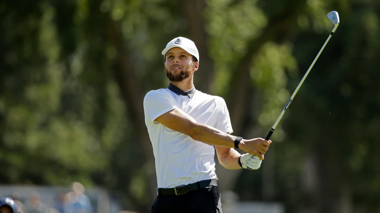 Stephen Curry durante un Abierto de golf de PGA.