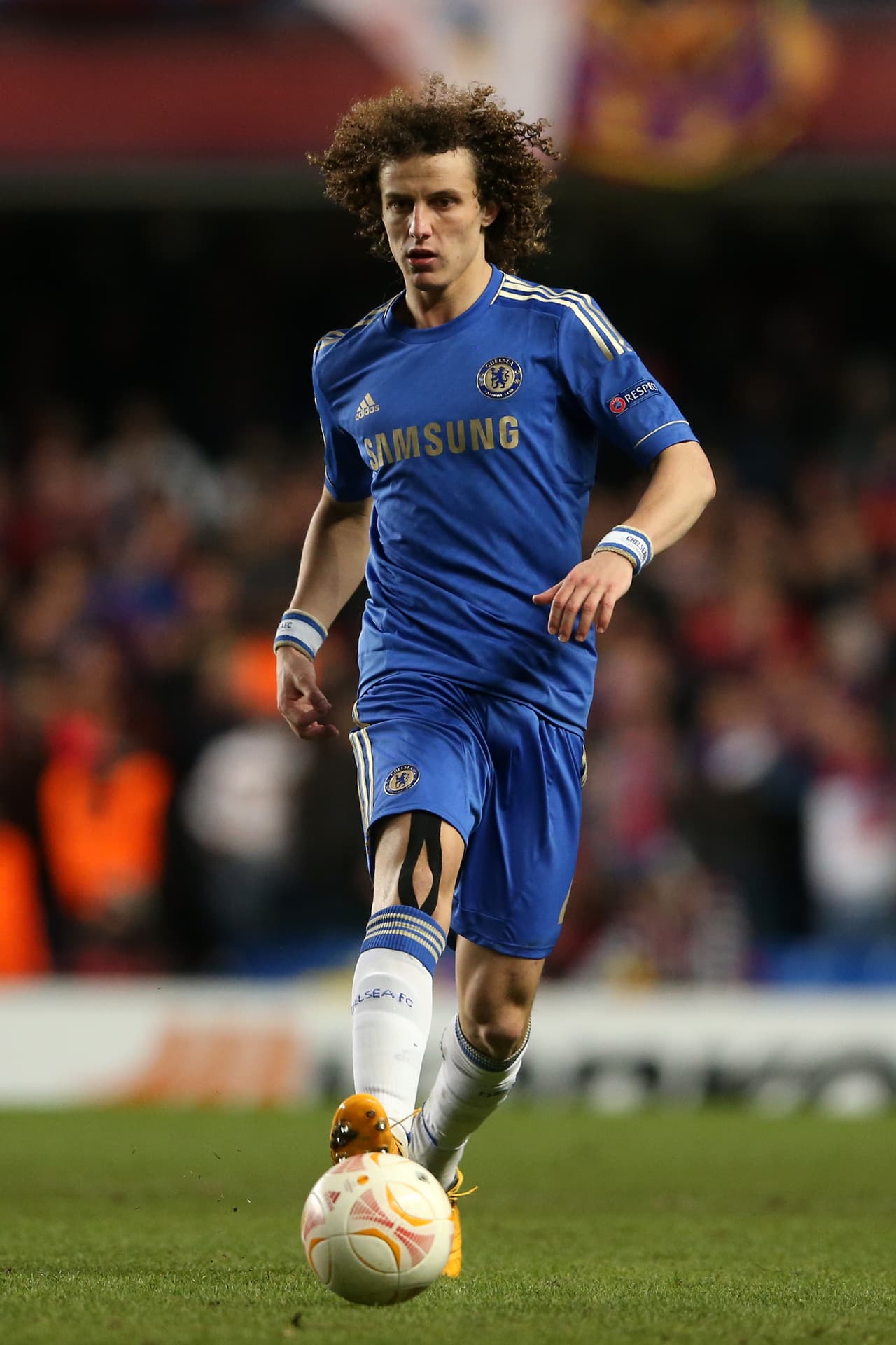 Los ‘Blues’ pagaron un total de 25 millones de euros por el central amazónico que a la postre brillaría en Stamford Bridge y sería un inamovible en la zaga de la ‘Canarinha’. Hoy David Luiz es de los mejores defensas del mundo y juega para el PSG.