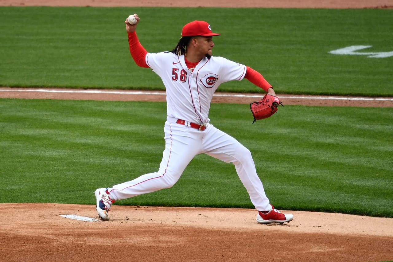 Opening Day en MLB: Mala salida del serpentinero Luis Catillo con 8 carreras limpias.