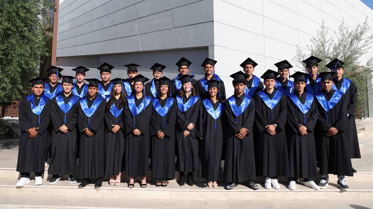 Colegio Orlegi celebra graduación de 47 estudiantes en Santos y Atlas