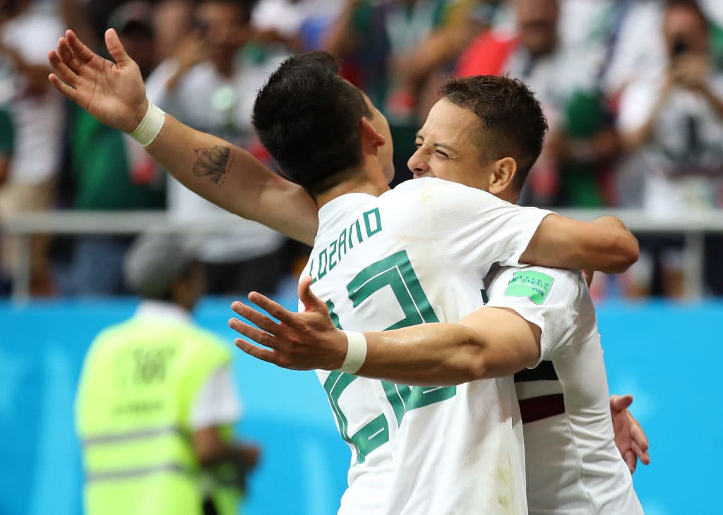 Como si fuera poco, puso la asistencia para el gol de Javier Hernández, el que fue el 2-0 de México contra Corea del Sur.