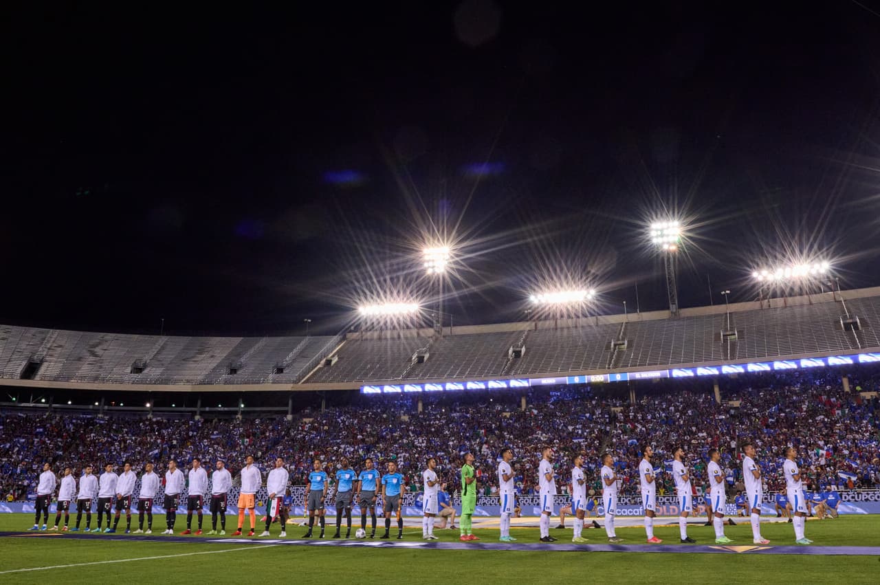 El Cotton Bowl fue sede de un duelo donde ambos cuadros se brindaron al máximo.