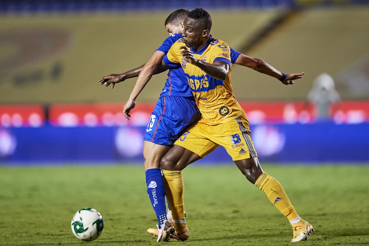 Cruz Azul vence 1-3 a Tigres en el volcán y rasguñan su pase a las semifinales.