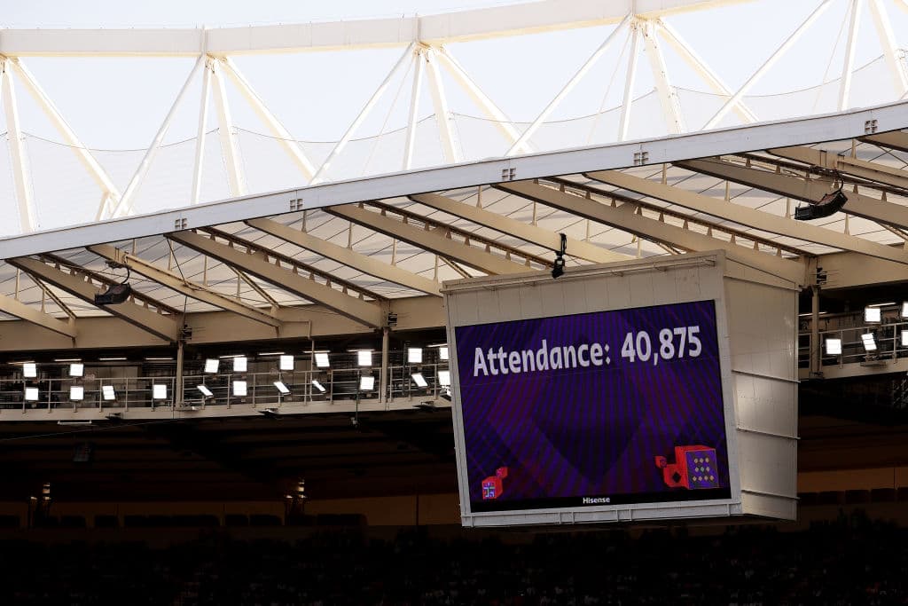Para el partido entre
<b>Gales e Irán</b> la asistencia fue de un total de
<b>40 mil 875 personas. </b>