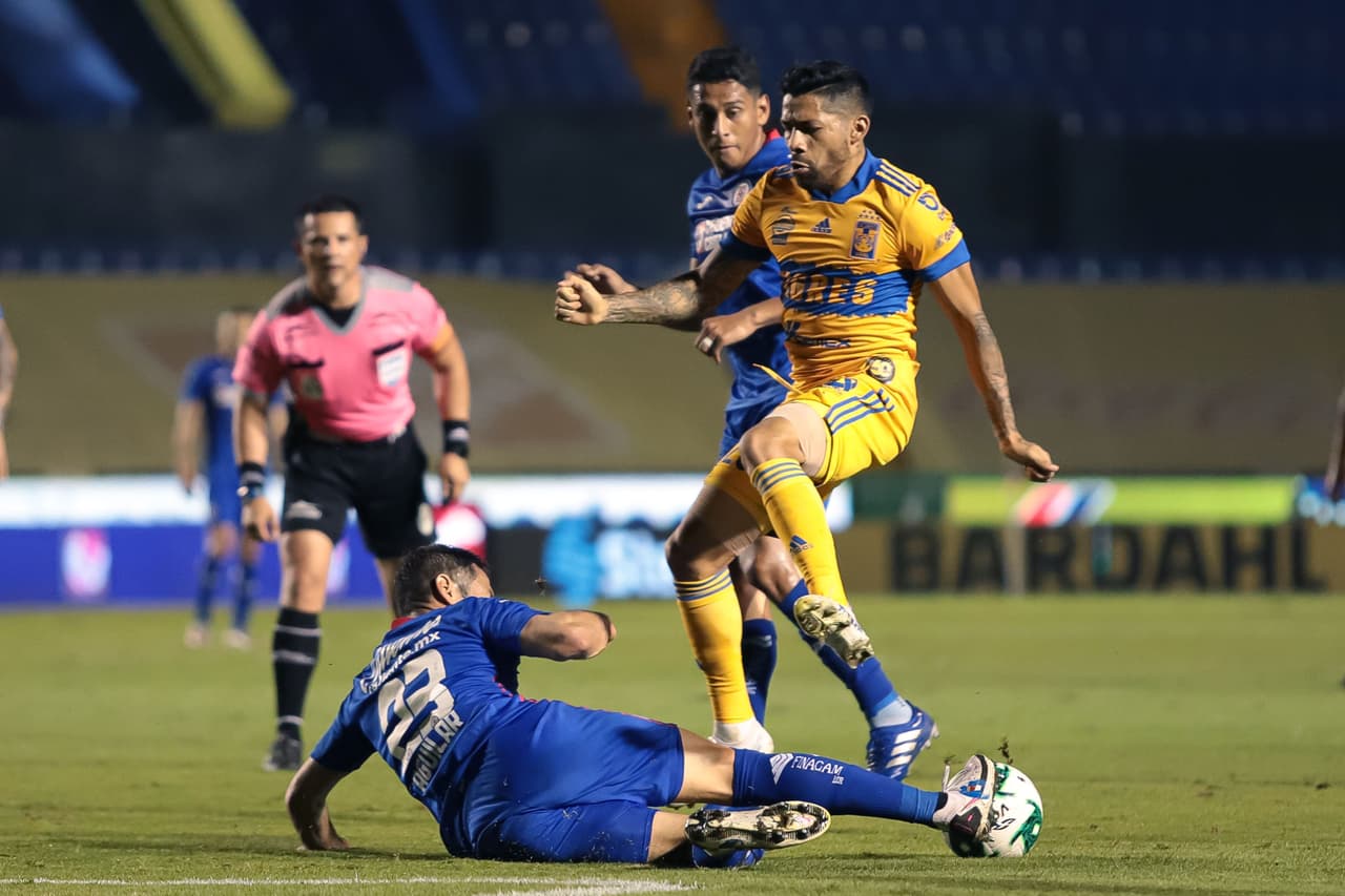 Cruz Azul vence 1-3 a Tigres en el volcán y rasguñan su pase a las semifinales.