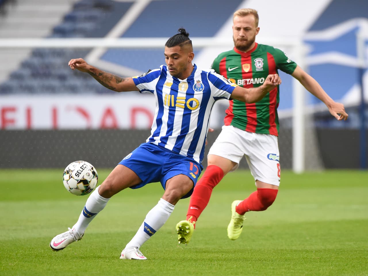 Rodrigo Pinho (24’) abrió el marcador para los visitantes y Pepe (42’) emparejó los cartones. Pinho (52’) volvió a marcar y Chipela Gomes (90+4’) selló el triunfo. Otavio (90+9’) hizo el 2-3. El siguiente compromiso del Porto será frente al Sporting de Lisboa.