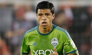 Gonzalo Pineda tendrá la dura tarea de marcar a Gio dos Santos cuando Seattle Sounders visite a LA Galaxy este domingo