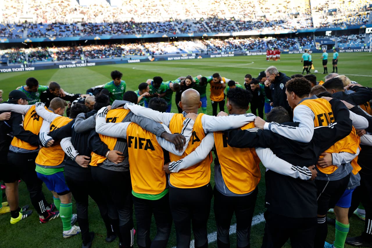Un gol a dos minutos del final de Mohamed Afsha terminó por darle el triunfo al Al Ahly 0-1 ante Seattle Sounders; Al Ahly disputará la semifinal del Mundial de Clubes contra el Real Madrid el próximo miércoles.
