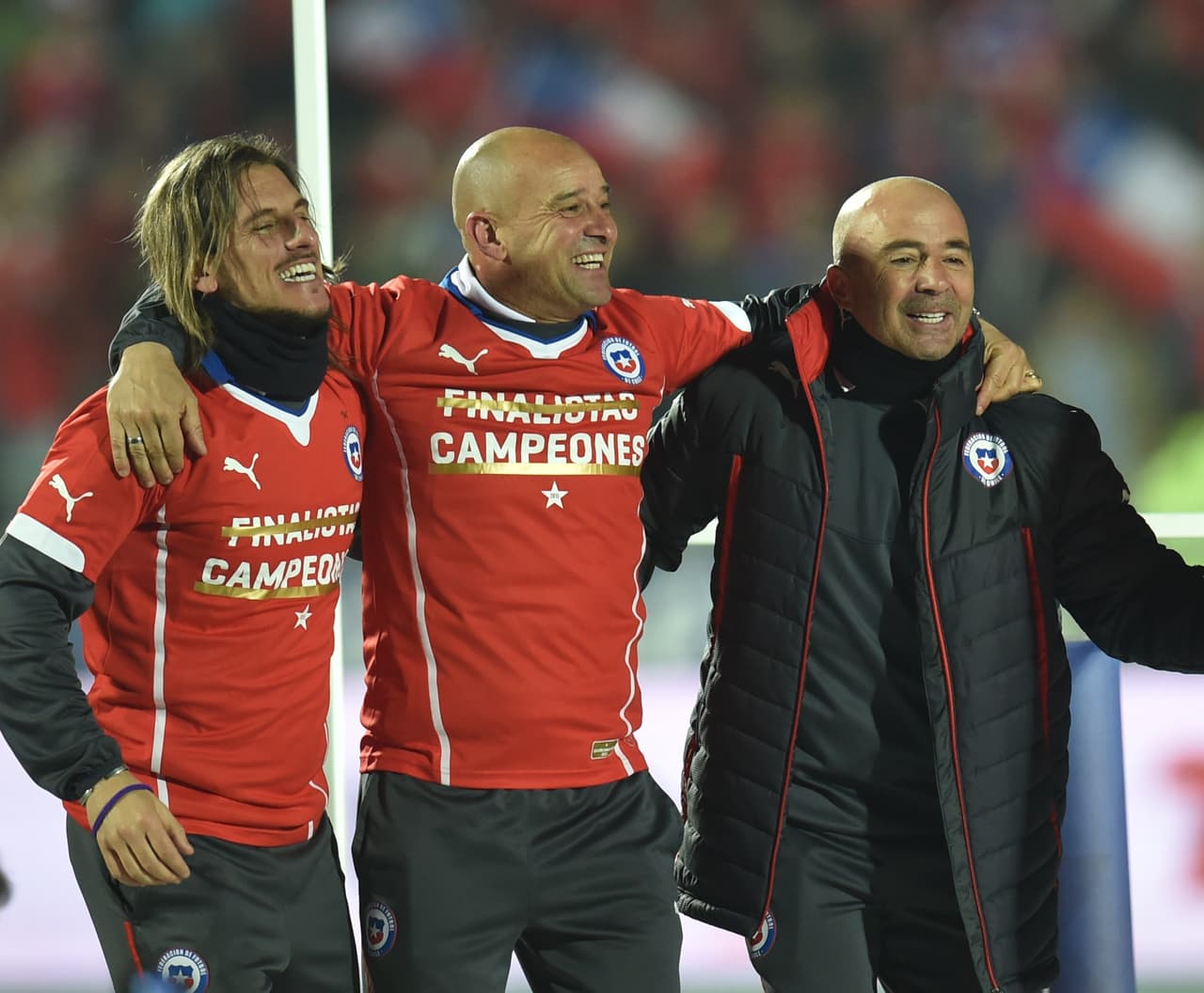 Jorge Sampaoli dirigió ese equipo y lo hizo además durante cuatro fechas eliminatorias, donde obtuvo dos victorias, un empate y una derrota. En enero de 2016 renunció por diferencias con directivos.