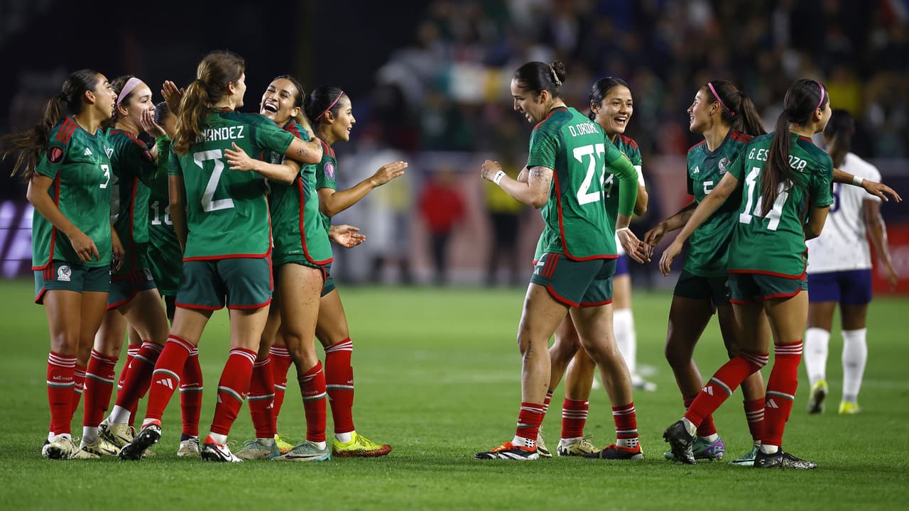 Pedro López, entrenador de México femenil, destaca a su equipo: “Fueron atrevidas y valientes”