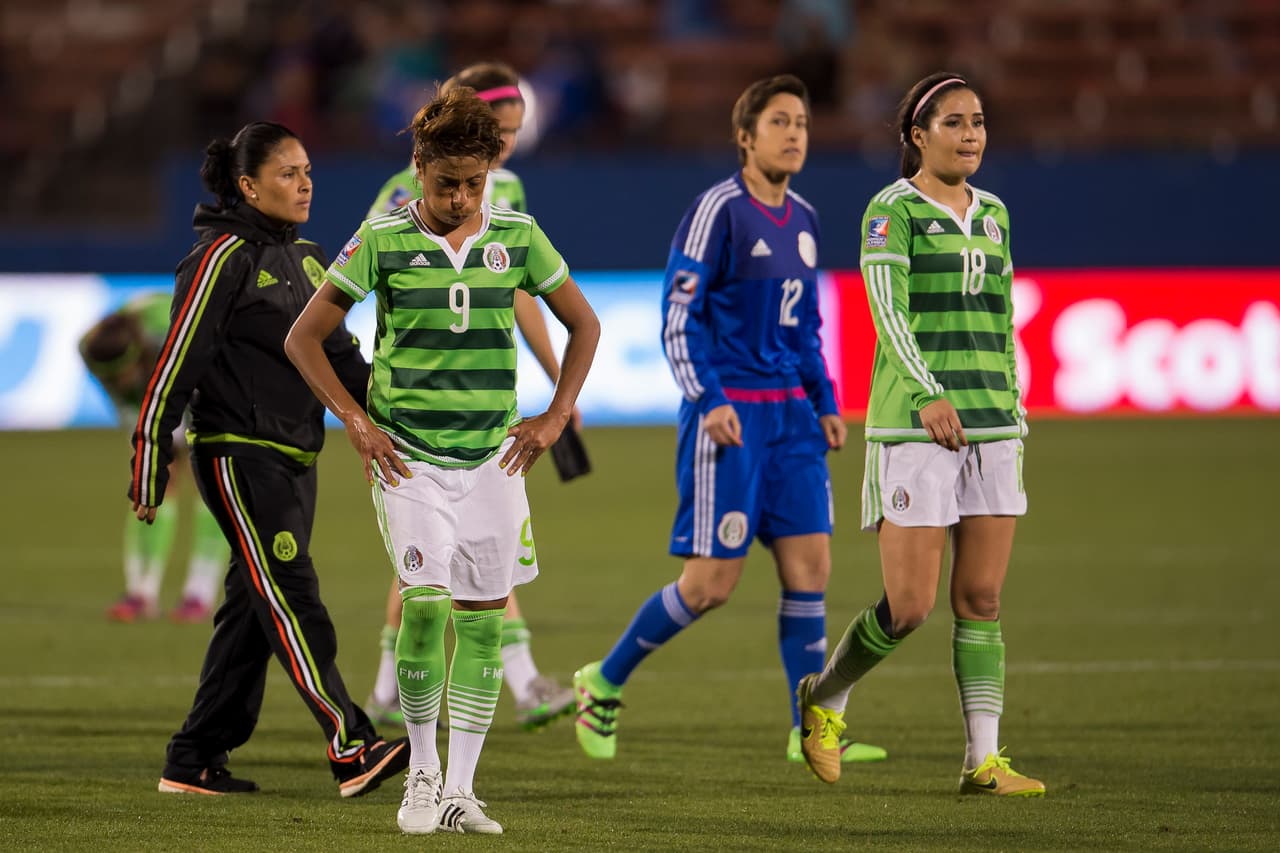 México cayó ante Costa Rica