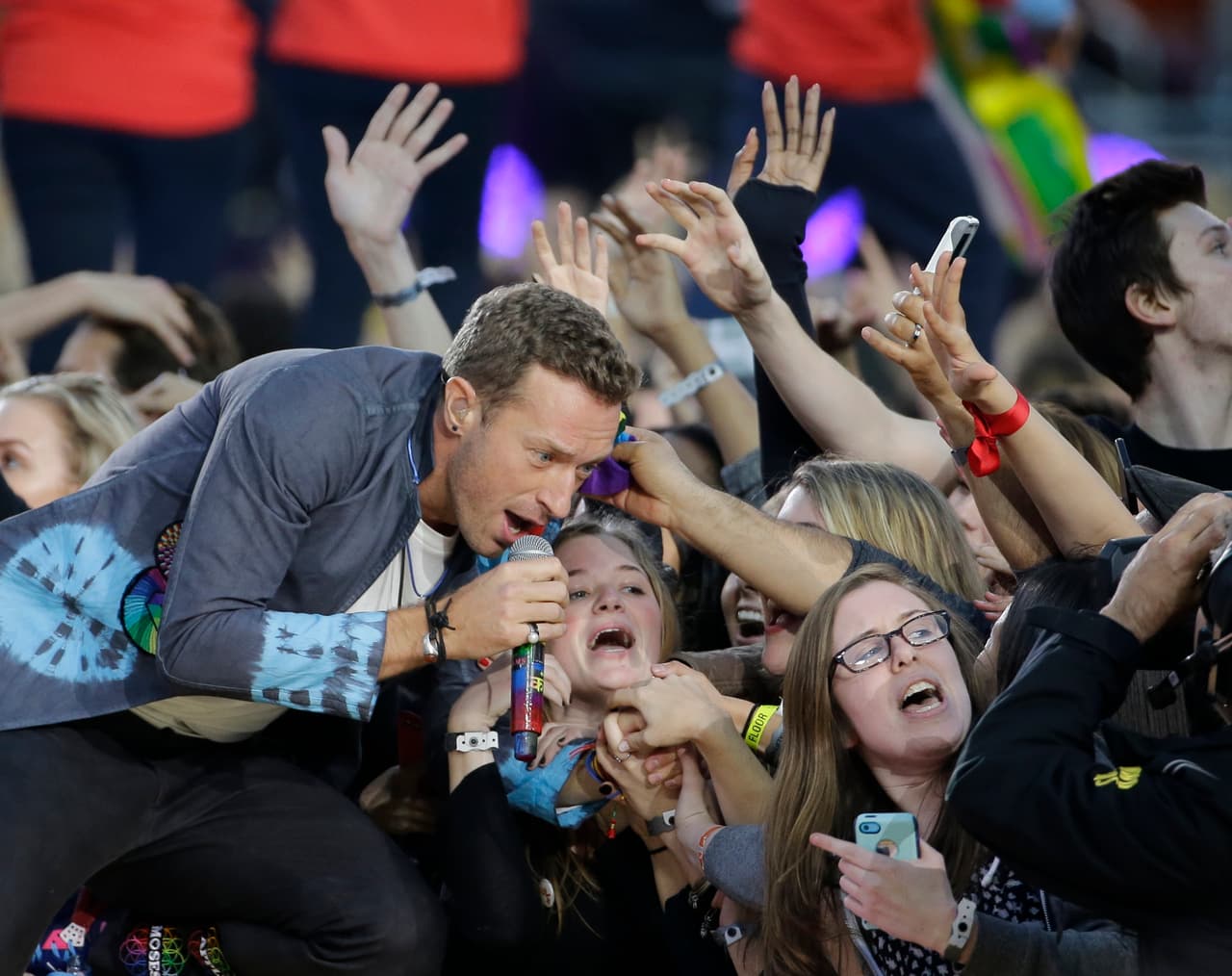 Disfruta de más imágenes del Medio tiempo del Super Bowl 50.