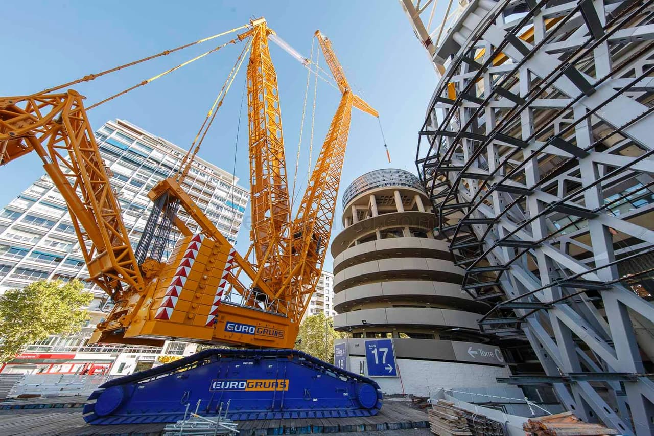 Las obras del Santiago Bernabéu continúan a marchas forzadas y ya se comienzan a completar estructuras importantes de la remodelación.