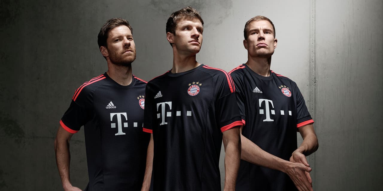 Bayern Munich sorprende con toques brillantes de color rojo y un fabricado especial, diseñado para brillar en la máxima competencia de Europa.