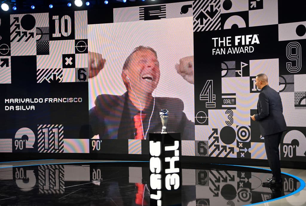 Marivaldo Francisco da Silva fue el ganador a la Afición del Año. Este hincha brasileño camina 60 kilómetros en 11 horas para ir al estadio a ver al Sport Club de Recife, el equipo de su vida.