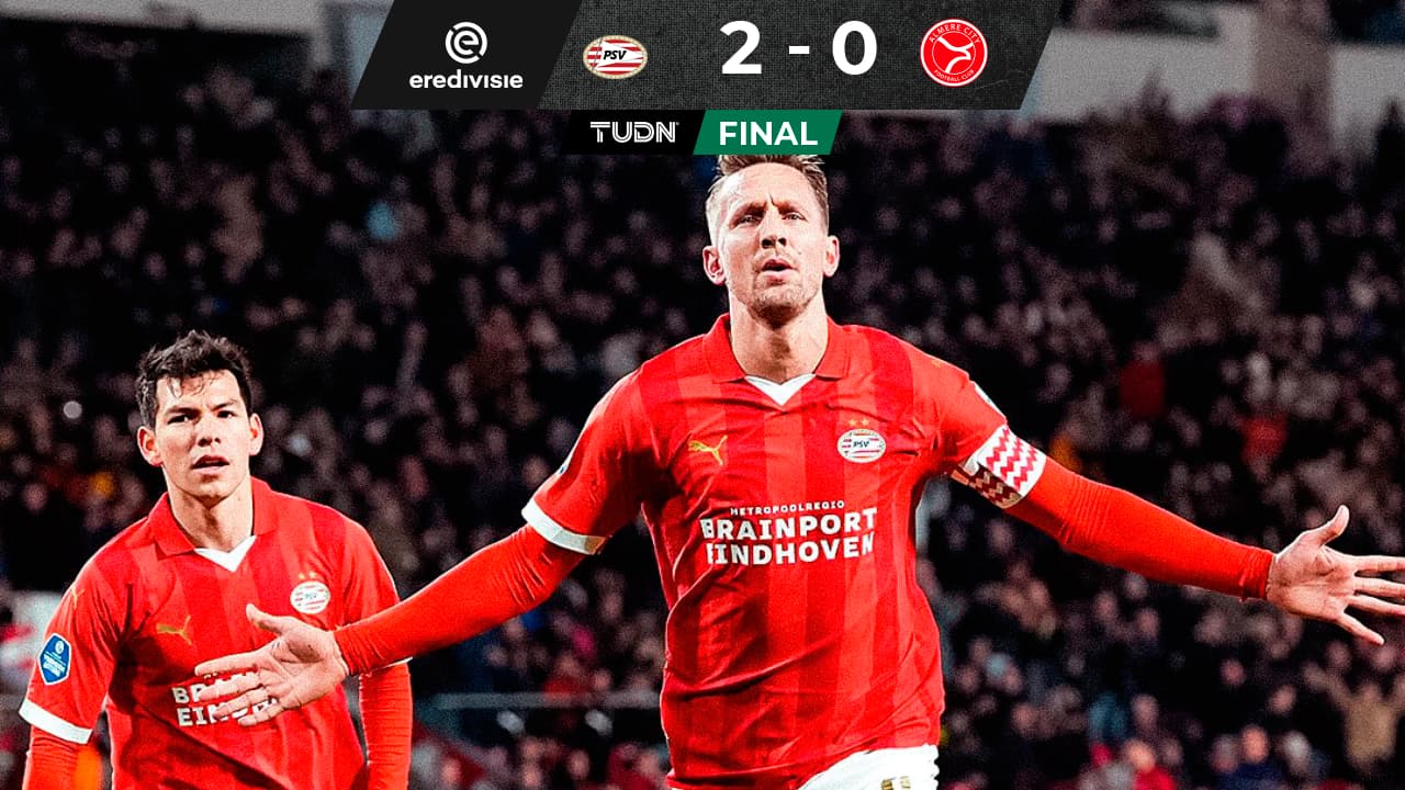 'Chucky' Lozano provoca penal en histórico triunfo del PSV en Eredivisie