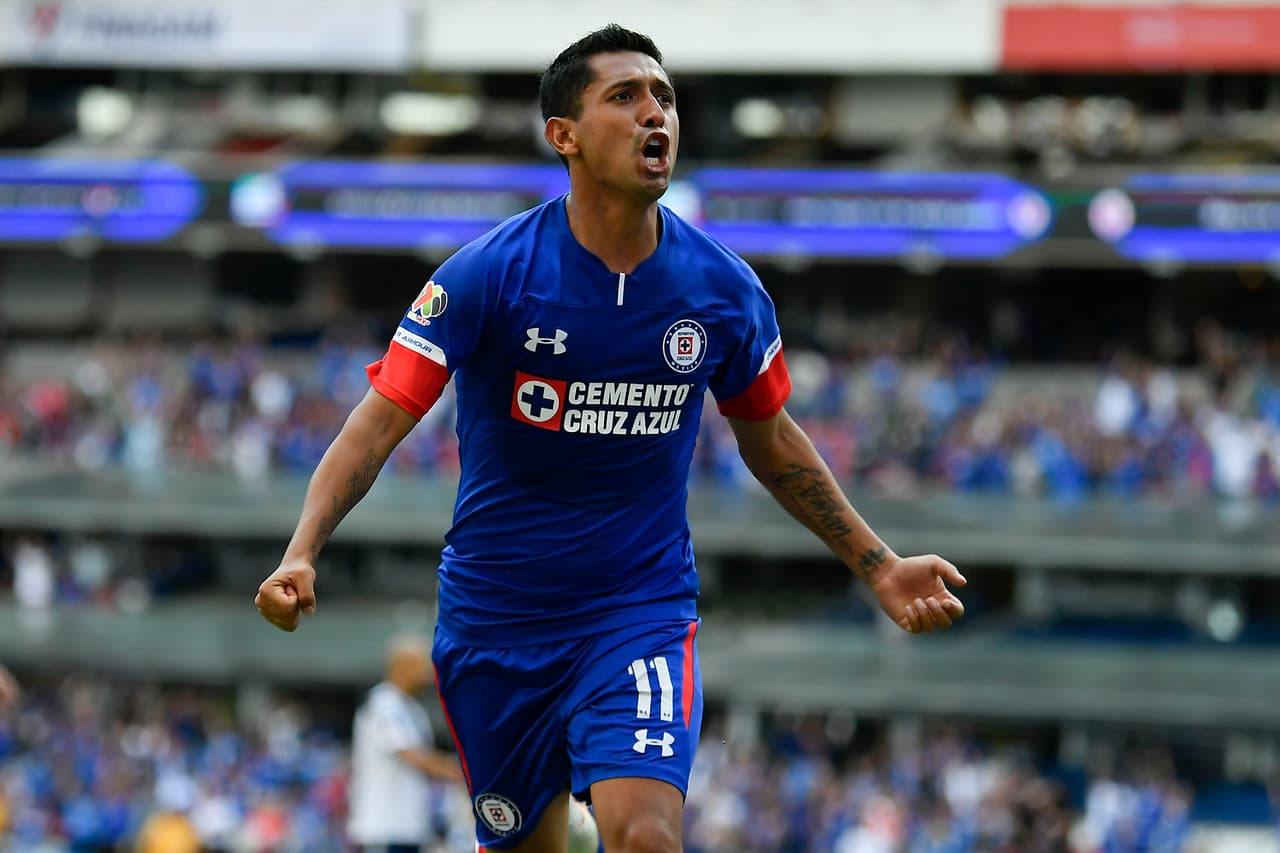 Para Cardozo y sus Chivas el panorama pinta complicado pues su próximo rival es Cruz Azul, quien se estrenó en el certamen goleando 3-0 al Puebla con un equipo renovado por buenos refuerzos.