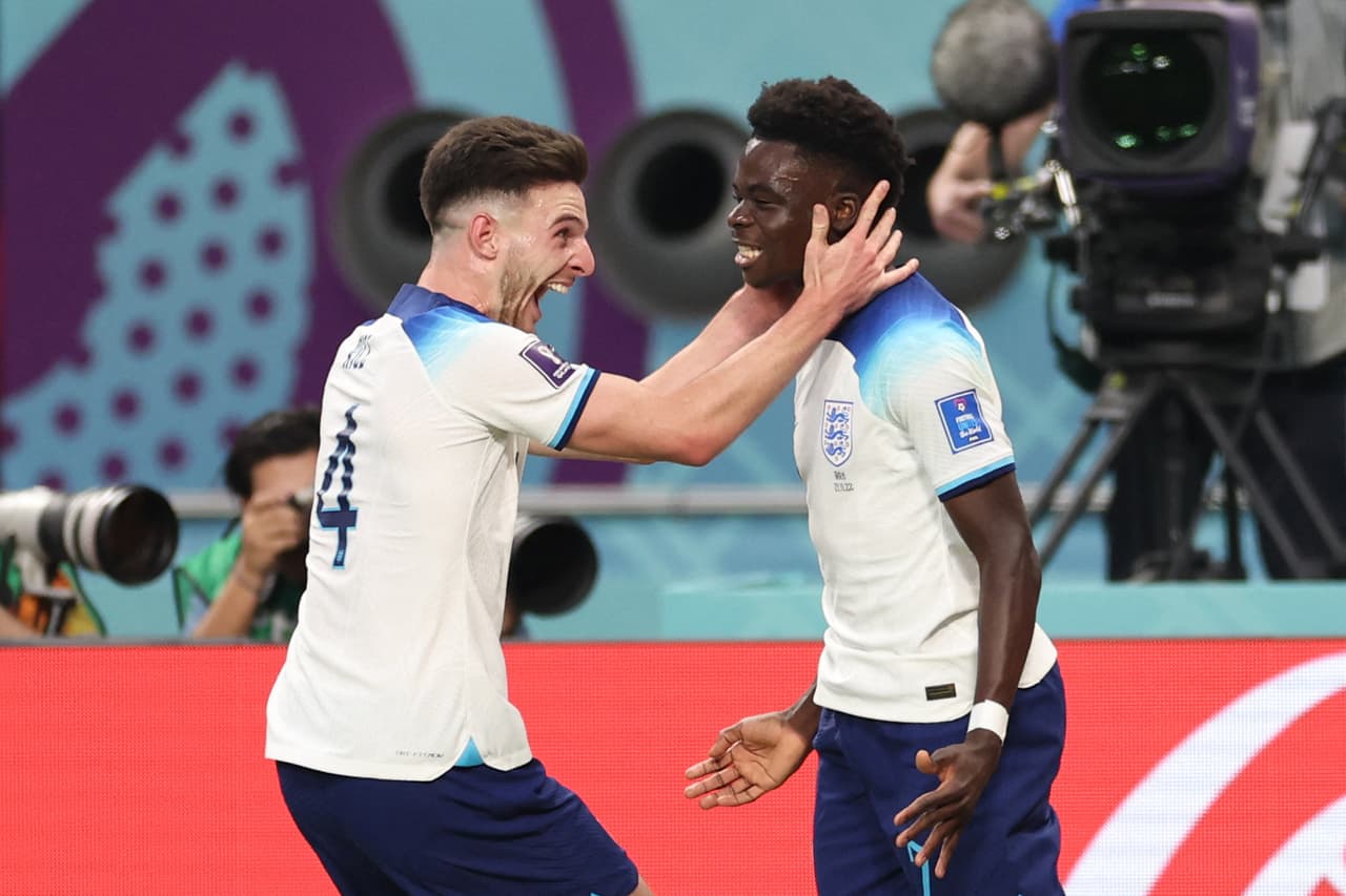 La Selección de Inglaterra luce con goleada ante Irán en el arranque de la actividad del Grupo B.
