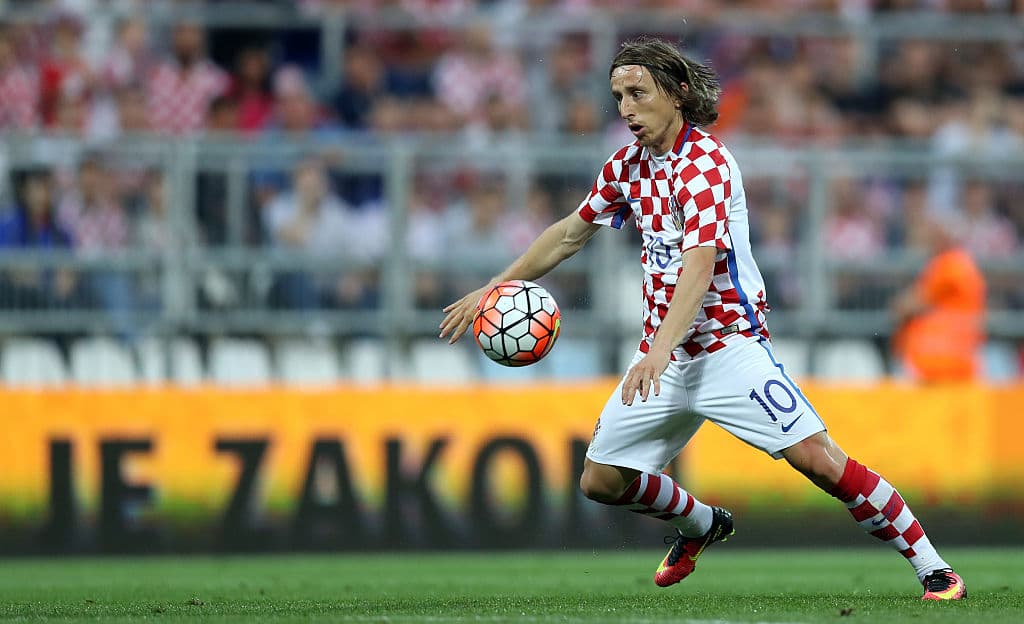 Luka Modric - El mediocampista de Croacia y del Real Madrid, es un especialista en crear oportunidades de gol para sus compañeros y llama la atención la exactitud de sus envíos. La identidad futbolística de su selección tiene mucho que ver con su juego.