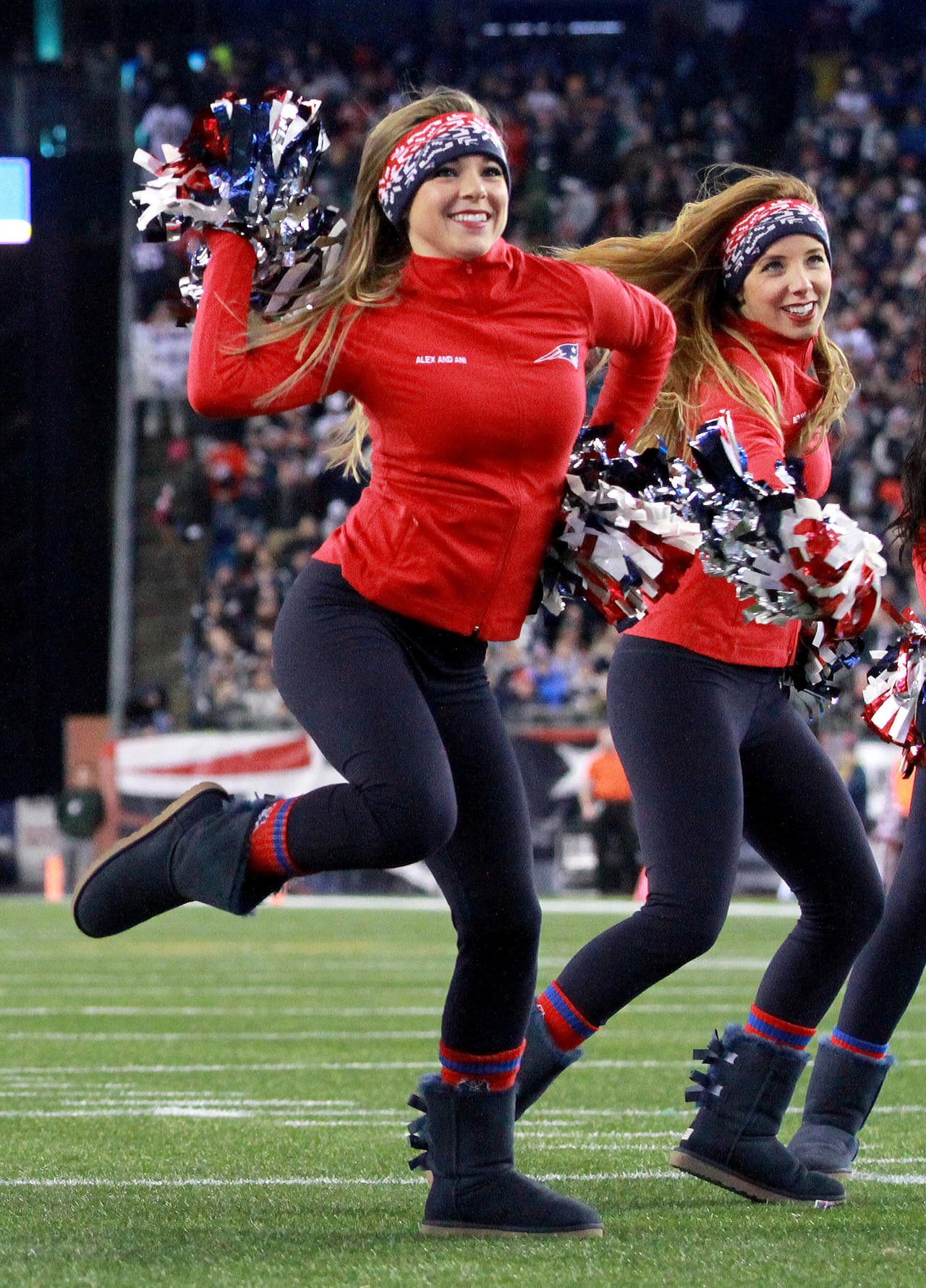 Esta hermosa porrista, de cara angelical, está en las filas de los actuales campeones de la NFL, los New England Patriots. Checa sus mejores imágenes.