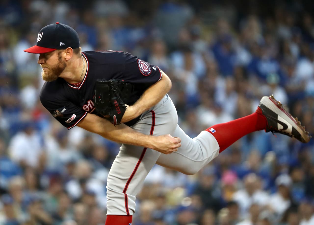 Stephen Strasburg renovó por siete años con los
<b> </b>Washington Nationals.