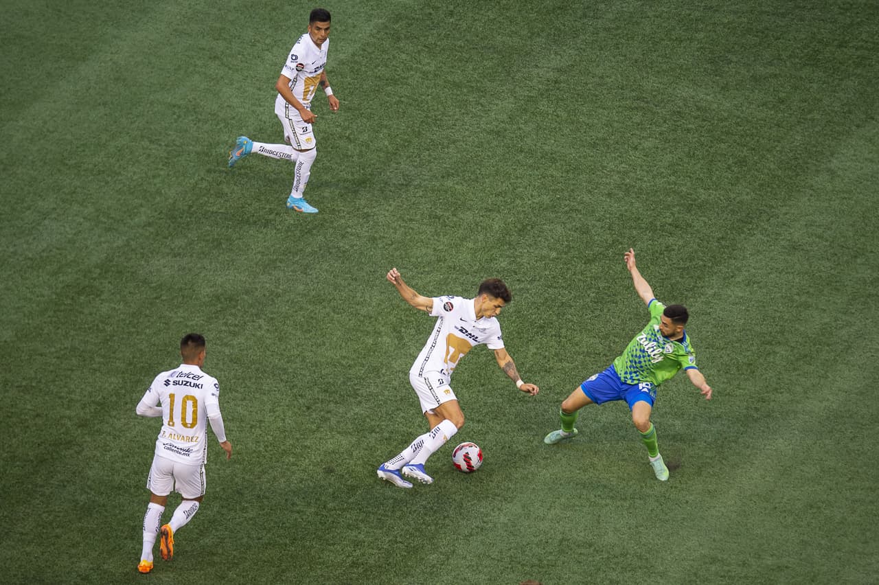 Seattle Sounders fue ampliamente superior a Pumas y se impuso con un doblete de Raúl Ruidíaz y otro tanto de Nicolás Lodeiro.