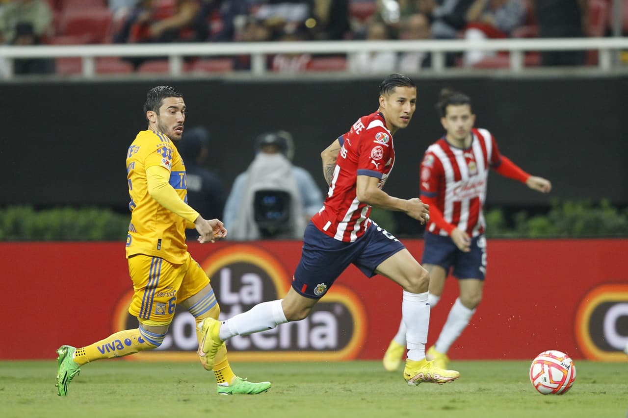 Tigres exhibió a Chivas en partido pendiente de la Jornada 9 del Apertura 2022 para cortar de tajo la racha del Rebaño de siete jornadas sin conocer la derrota en la Liga MX.