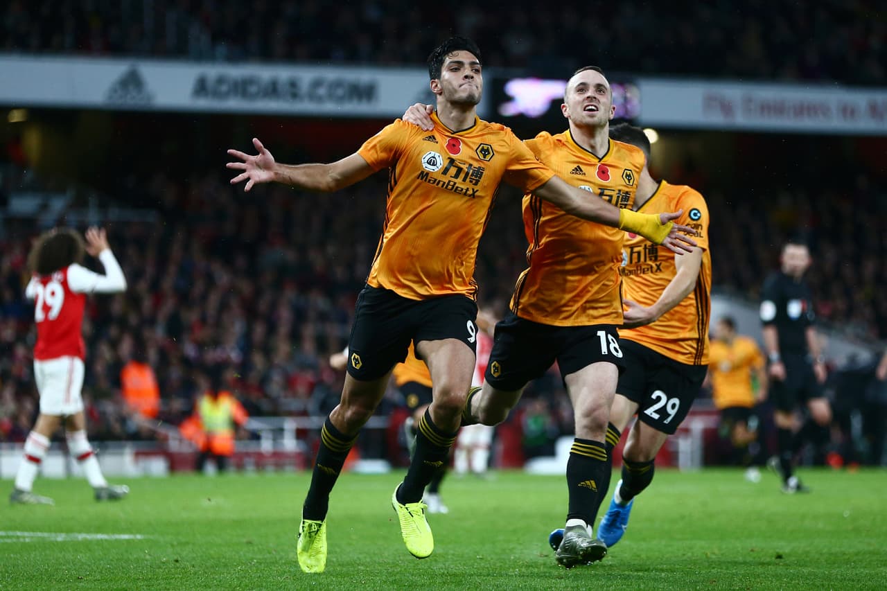 Arsenal. El mexicano anotó el gol que le dio el empate a los Wolves. El décimo equipo que se convierte en víctima de Raúl Jímenez.