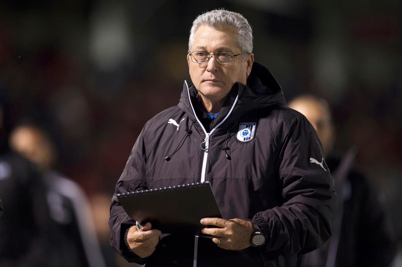 Con un plantel con pocas incorporaciones Víctor Manuel Vucetich buscará hacer magia con el Querétaro, el ‘Rey Midas’ podrá llevar a los Gallos a luchar por un lugar en la liguilla, pero parece lejos el objetivo repasando los nombres en la plantilla.