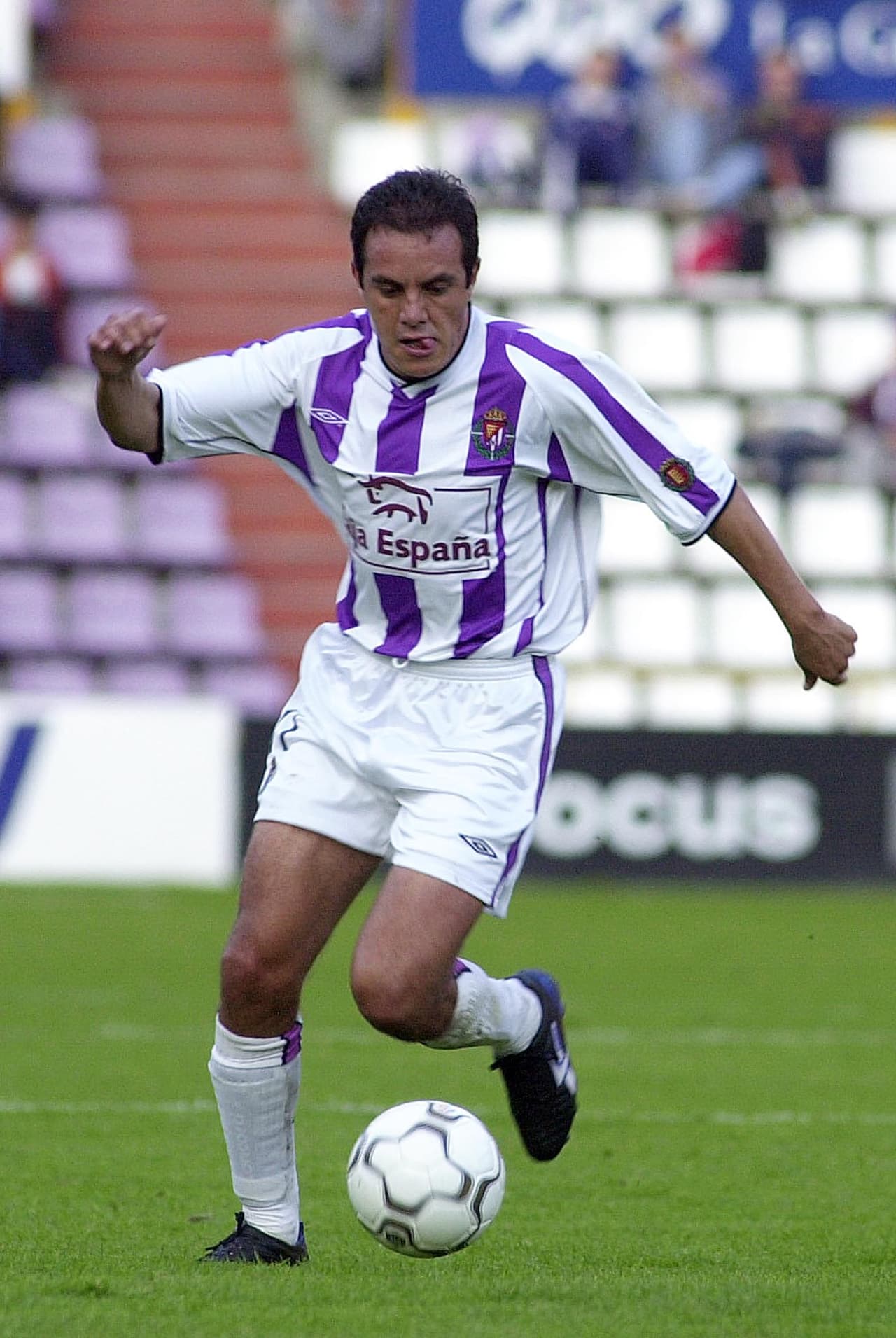 Cuauhtémoc Blanco debutó con América en 1992 y luego de su paso por Necaxa y regreso al América, fue en condición de préstamo al Valladolid en el 2001, donde estuvo un año.
