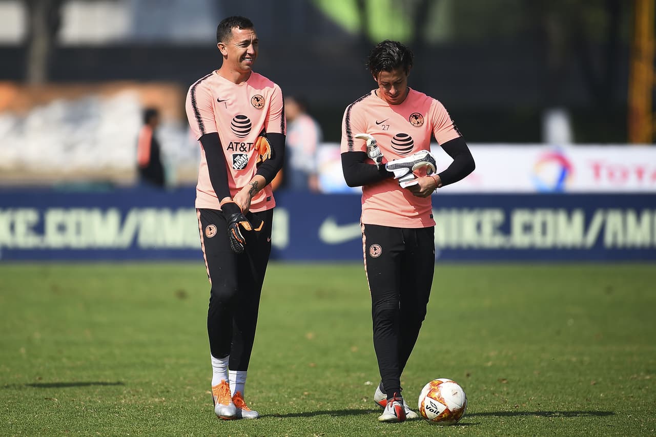 Los arqueros también saben que deben estar en su máximo nivel para las exigencias de una etapa en la que evitar los goles del rival es determinante.