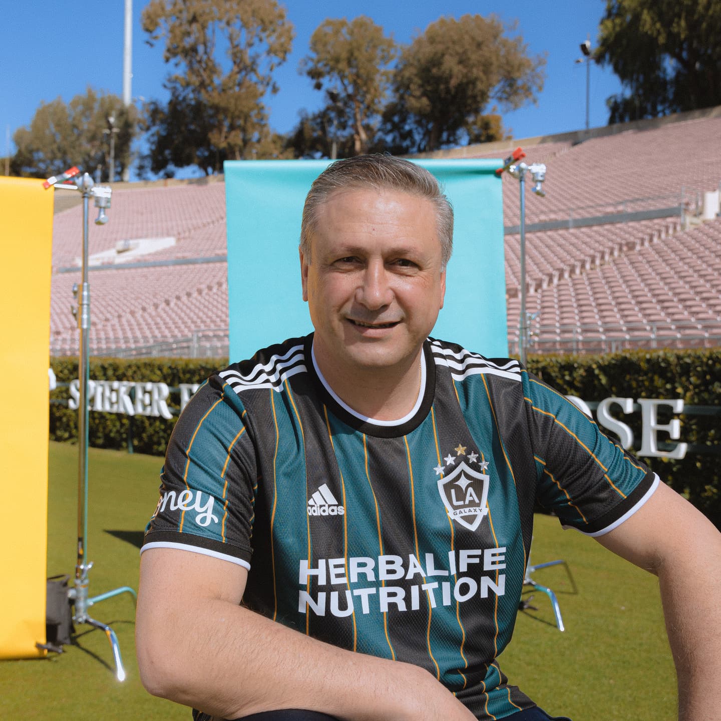 Espíritu retro y comunitario presente en la nueva camiseta de LA Galaxy, TUDN MLS