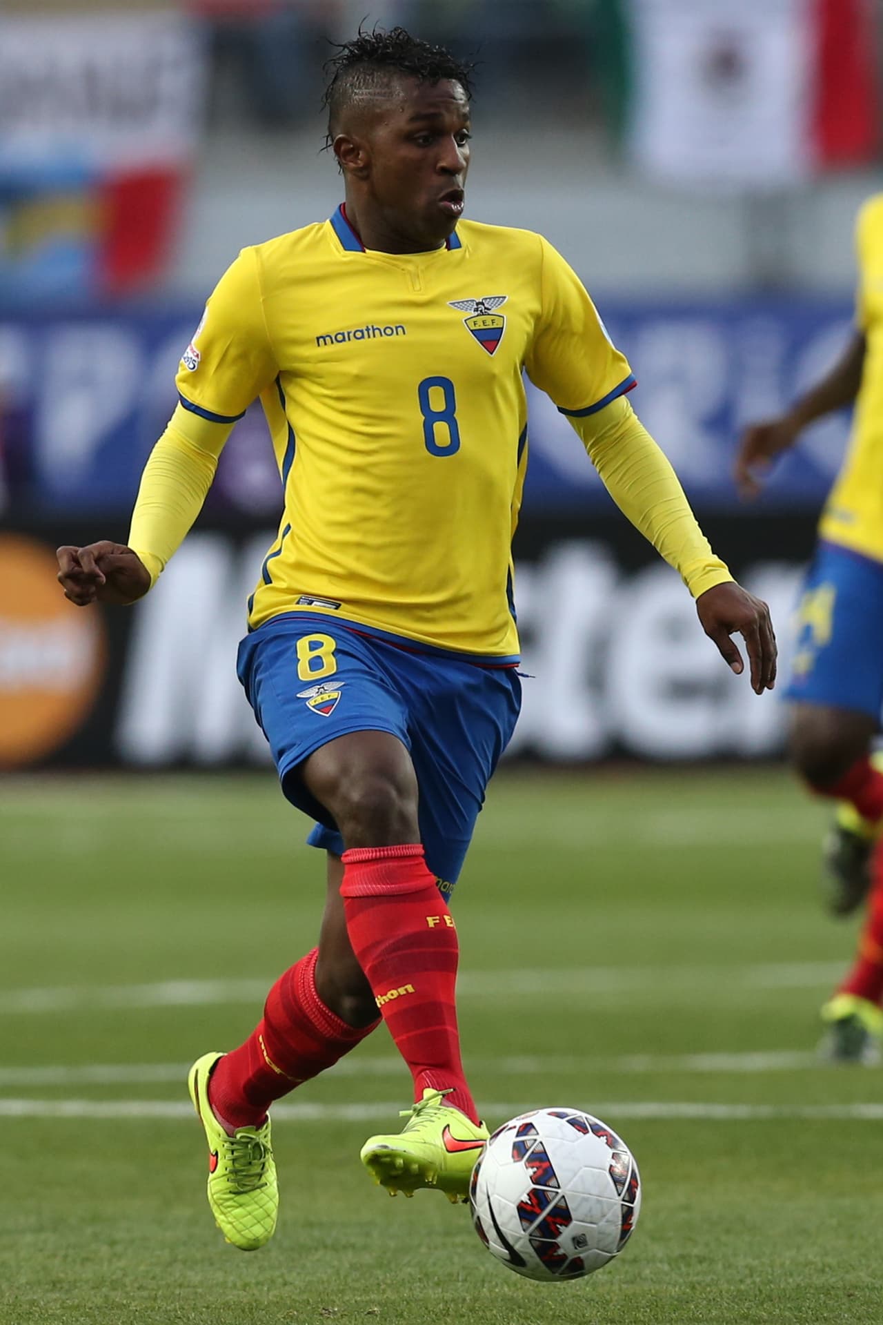 Llegada de Miller Bolaños a León depende de la naturalización de Mauro Boselli