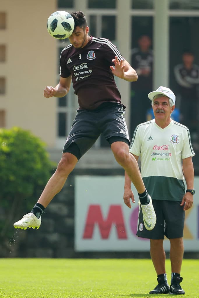 Durante sus partidos como técnico de la Selección Mexicana, Ricardo 'Tuca' Ferretti no ha dudado en convocar a Jiménez, quien le ha respondido con mucha entrega en el equipo.
